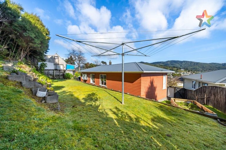 Photo of property in 75 Petrie Street, Wainuiomata, Lower Hutt, 5014