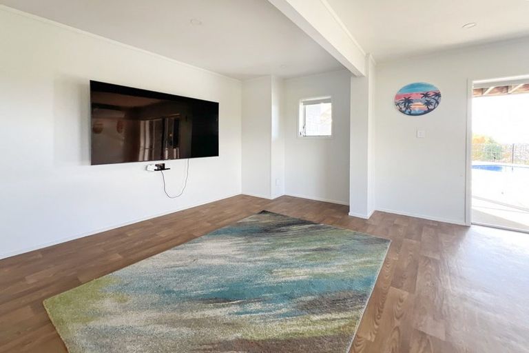 Photo of property in 42 Monarch Avenue, Hillcrest, Auckland, 0627