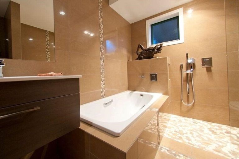 Photo of property in 91 Centennial Drive, Whitianga, 3510