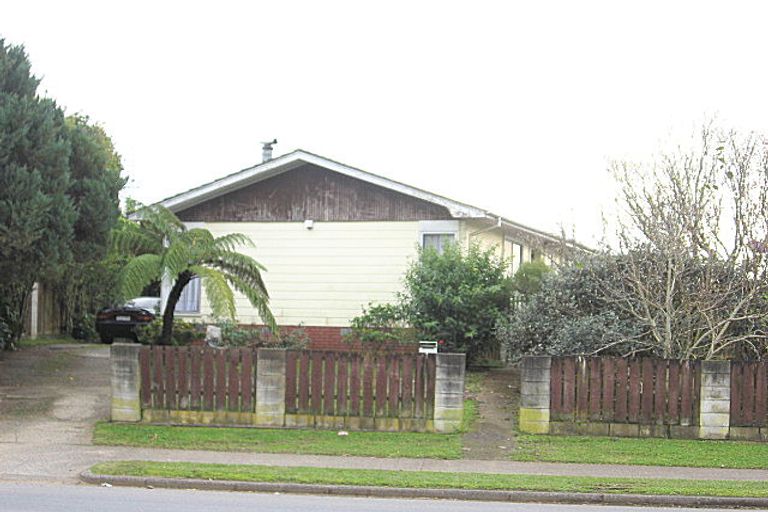 Photo of property in 165 Mahia Road, Wattle Downs, Auckland, 2103