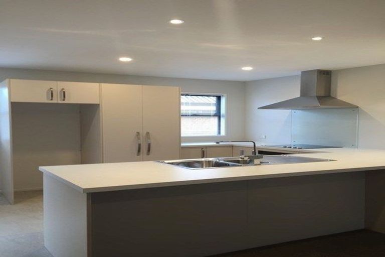 Photo of property in 9/34 John Campbell Crescent, Hillmorton, Christchurch, 8024