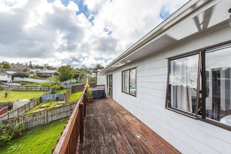 Photo of property in 47a Rehia Road, Massey, Auckland, 0614