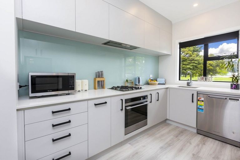 Photo of property in 7 Green Lane, Wallaceville, Upper Hutt, 5018