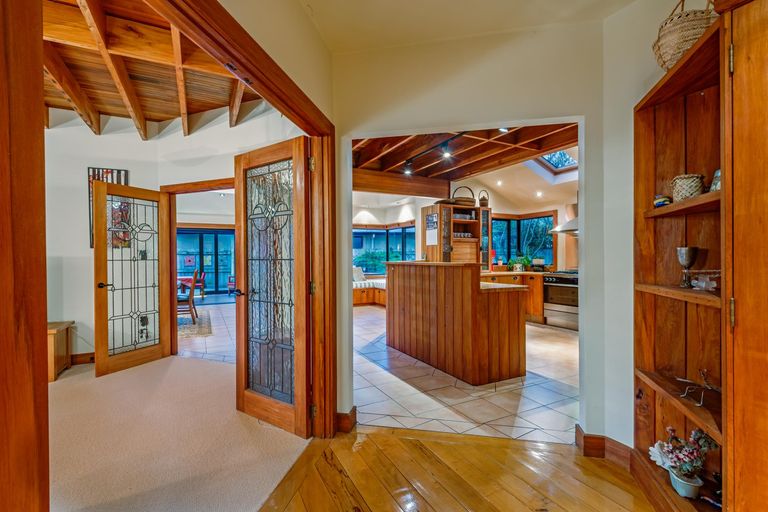 Photo of property in 18 Durham Crescent, Palmerston North, 4414