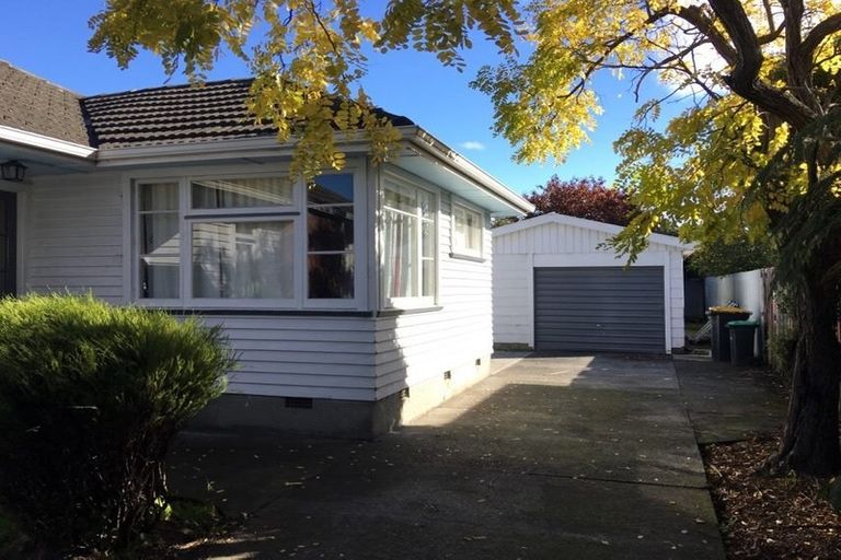 Photo of property in 16 Curletts Road, Sockburn, Christchurch, 8042