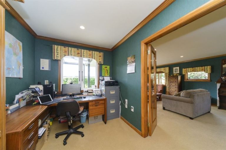 Photo of property in 1911 Makino Road, Halcombe, Feilding, 4779