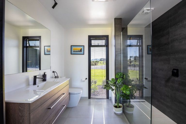 Photo of property in 31 Kaihihi Road, Okato, New Plymouth, 4381