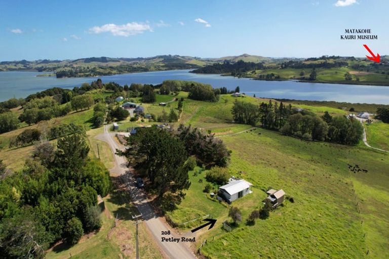 Photo of property in 208 Petley Road, Paparoa, 0571