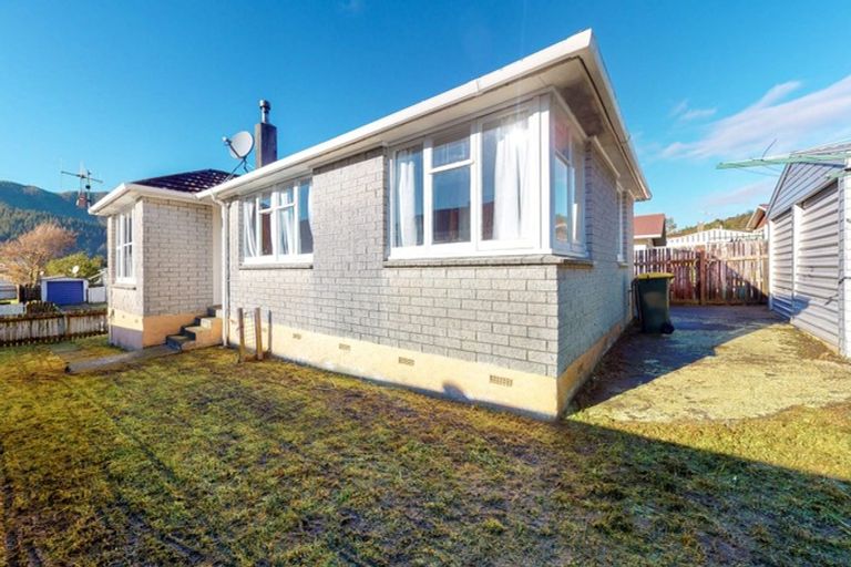 Photo of property in 11 Hamstead Street, Wainuiomata, Lower Hutt, 5014