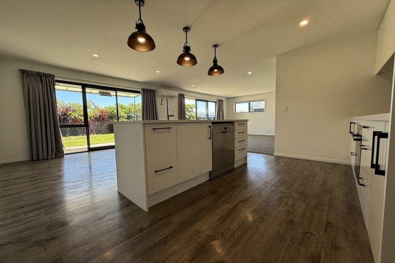 Photo of property in 6 Verdeco Boulevard, Lincoln, 7608