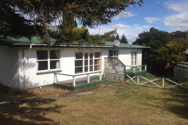 Photo of property in 99a Kawaha Point Road, Kawaha Point, Rotorua, 3010
