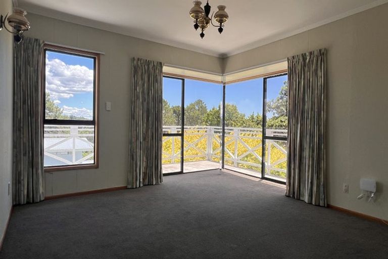 Photo of property in 4 Rae Road, Campbells Bay, Auckland, 0620