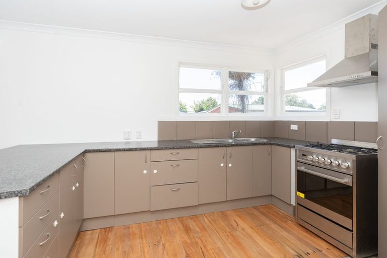 Photo of property in 5 Guy Place, Melville, Hamilton, 3206