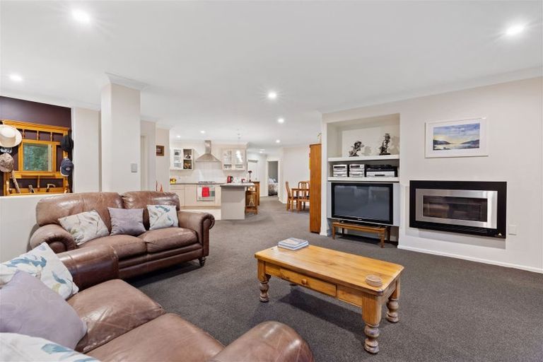 Photo of property in 187 Main Road, Allandale, Lyttelton, 8971