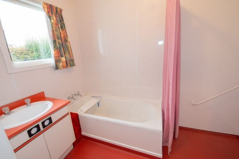 Photo of property in 24 Kenmare Street, Alexandra, 9320