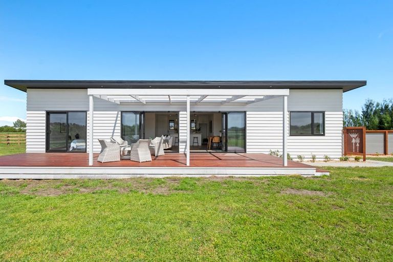 Photo of property in 1121 Parewanui Road, Parewanui, 4894