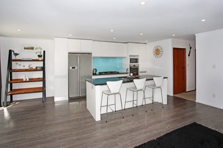 Photo of property in 235 Queen Street, Pukekohe, 2120