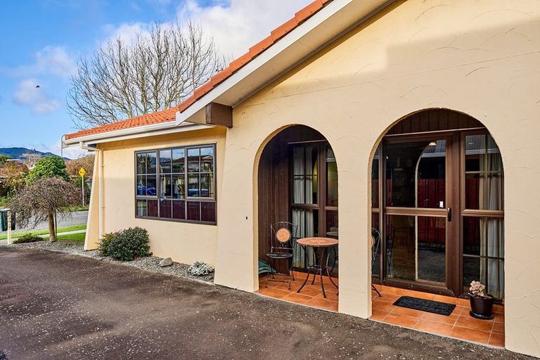 Photo of property in 36 Waddington Drive, Naenae, Lower Hutt, 5011