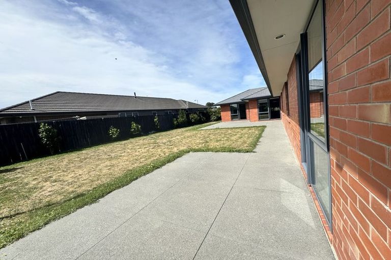 Photo of property in 34 Davaar Crescent, Broomfield, Christchurch, 8042