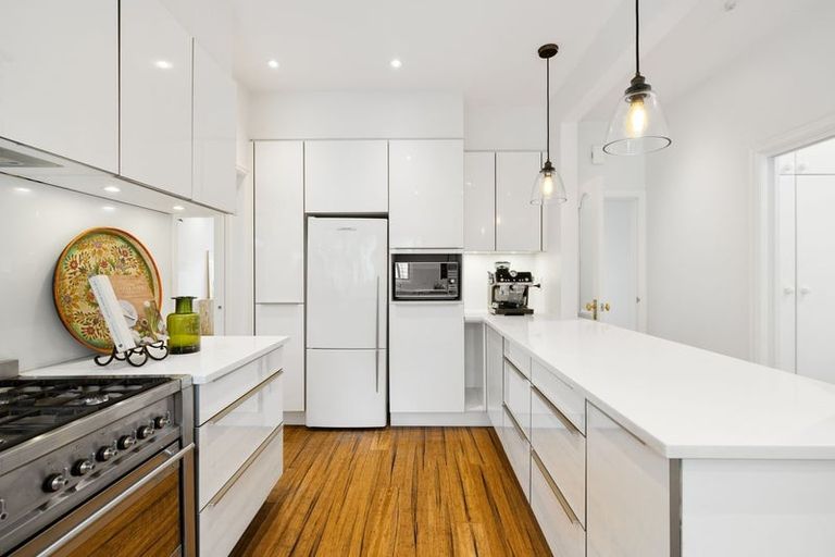 Photo of property in 9 Kotare Street, Fendalton, Christchurch, 8041