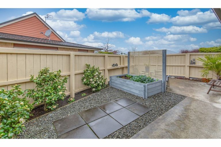 Photo of property in 3 Reeves Road, Rangiora, 7400