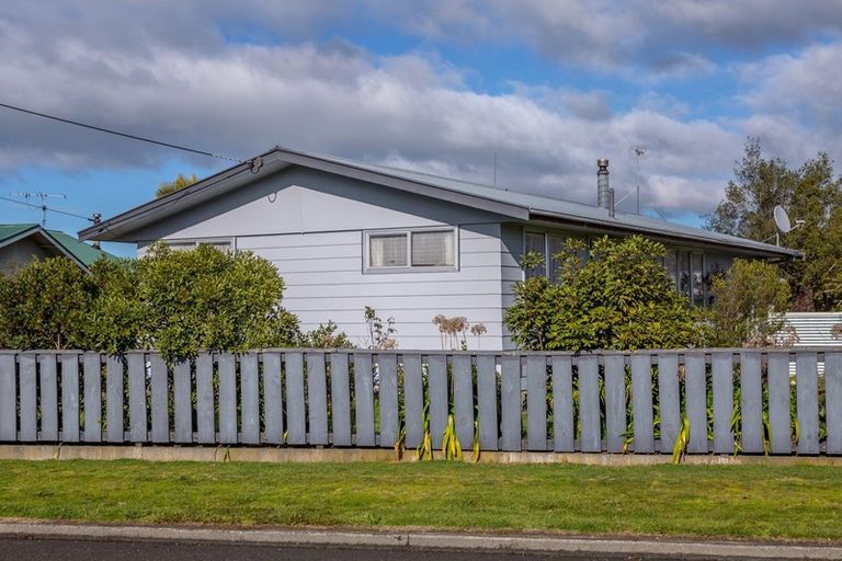 Photo of property in 70 South Belt, Solway, Masterton, 5810