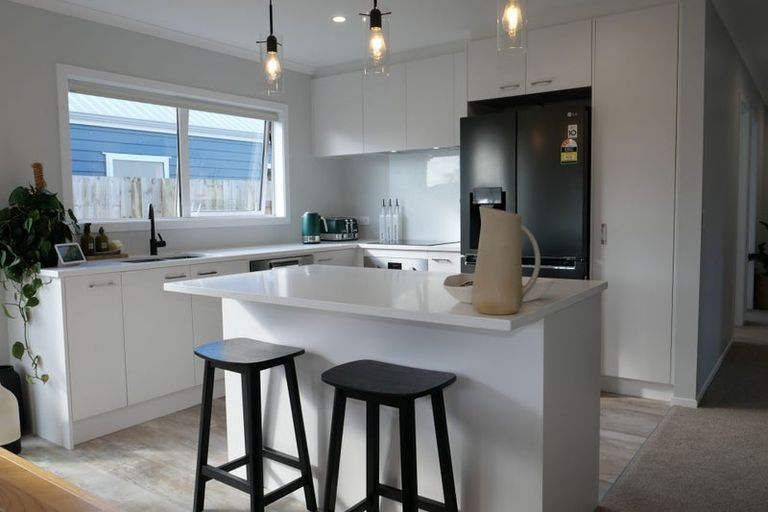 Photo of property in 36 Koru Loop, Paraparaumu, 5032