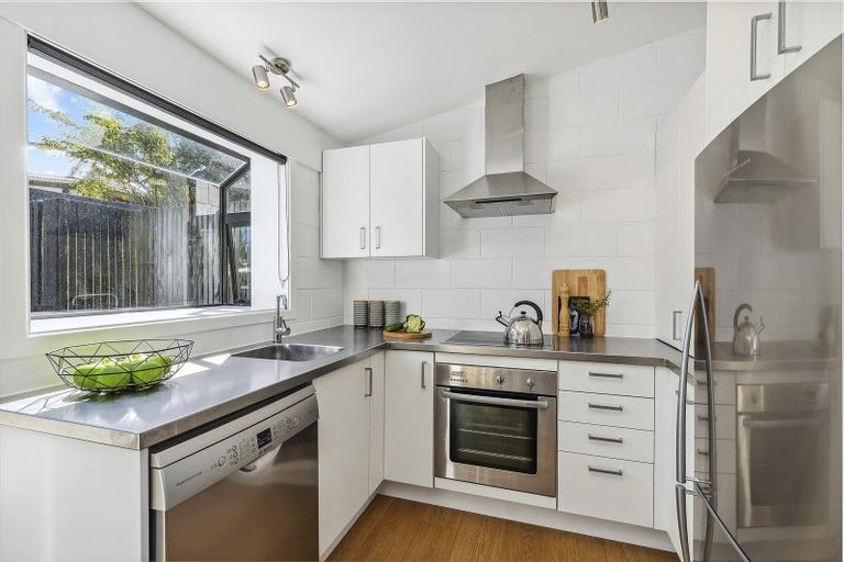 Photo of property in 1/11 Anderson Terrace, Mount Cook, Wellington, 6021