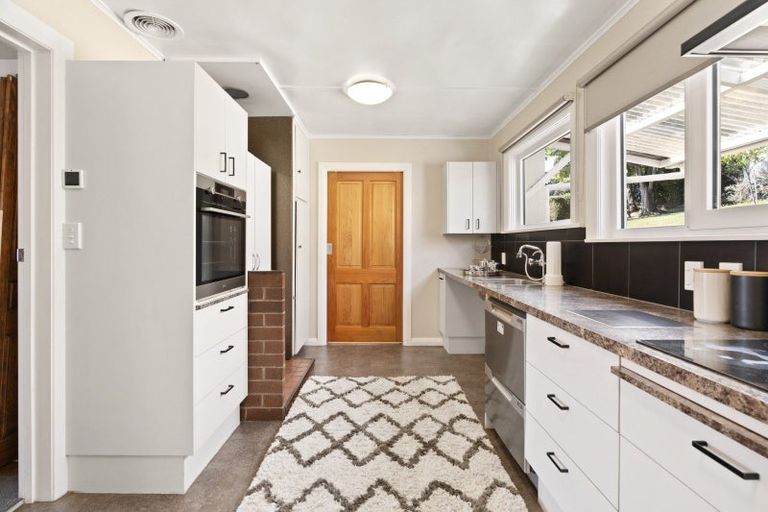 Photo of property in 28 Chatham Street, Waihola, Milton, 9073