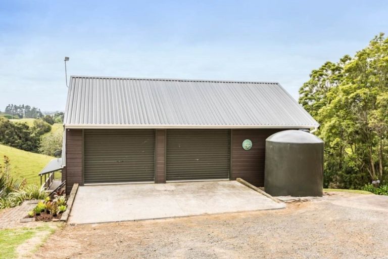 Photo of property in 49 Coulston Road, Ramarama, Pukekohe, 2677