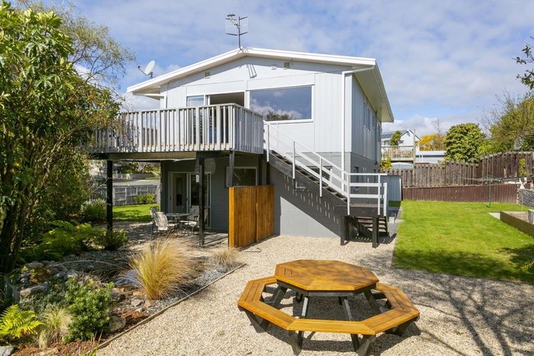 Photo of property in 14 Wembley Place, Richmond Heights, Taupo, 3330