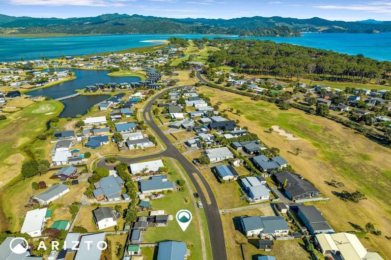 Photo of property in 142 The Fairway, Matarangi, Whitianga, 3592