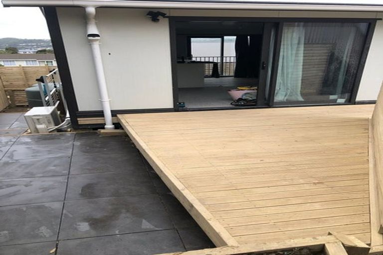 Photo of property in 104a Te Pene Avenue, Titahi Bay, Porirua, 5022