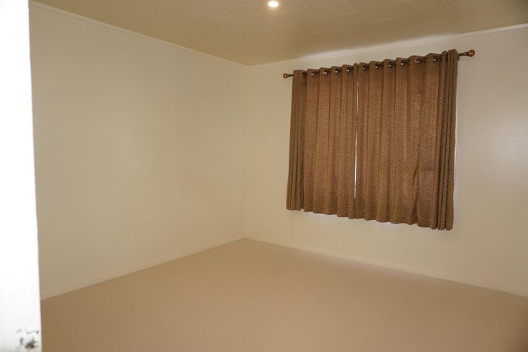 Photo of property in 1/12 Naomi Place, Manurewa, Auckland, 2102