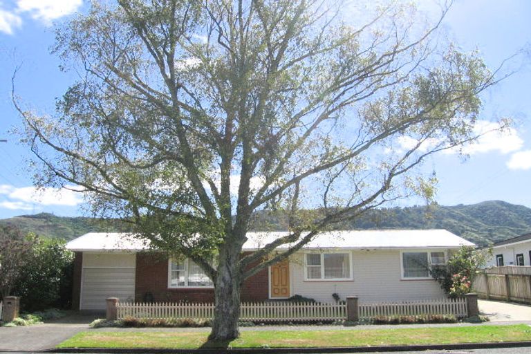 Photo of property in 1a Victoria Street, Ebdentown, Upper Hutt, 5018