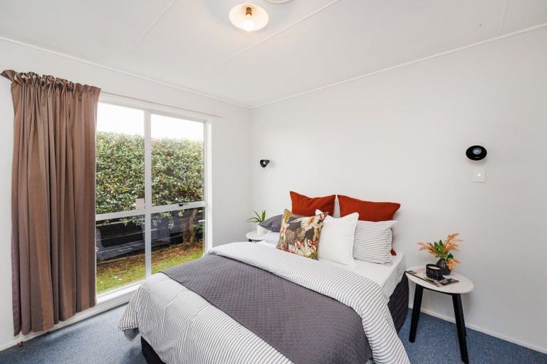 Photo of property in 11a Apollo Parade, Milson, Palmerston North, 4414