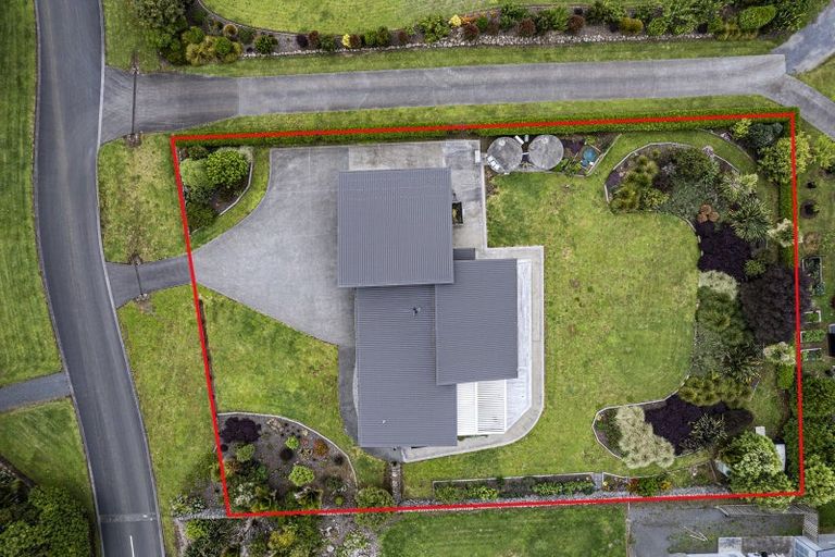 Photo of property in 4 Cornerstone Place, Te Kamo, Kamo, 0185