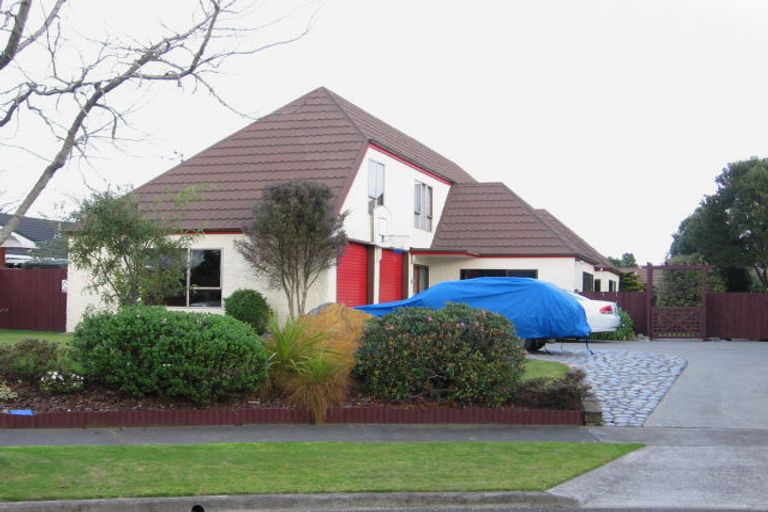 Photo of property in 16 Earl Place, Hokowhitu, Palmerston North, 4410