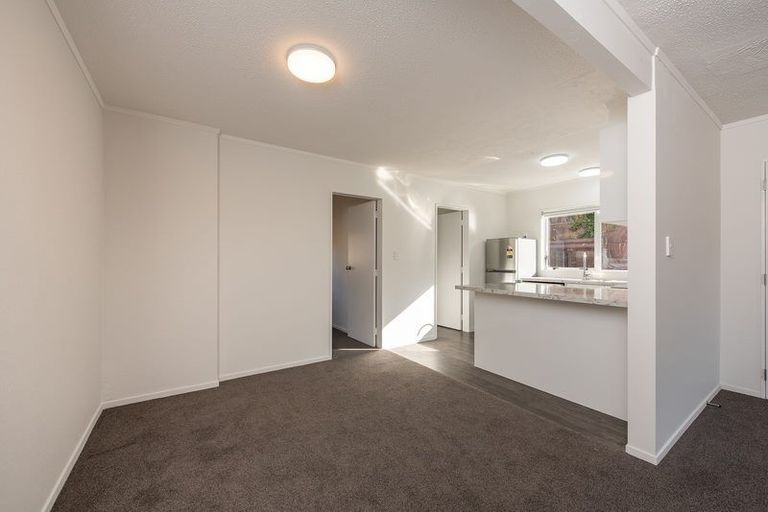 Photo of property in 7b Percy Dyett Drive, Karori, Wellington, 6012