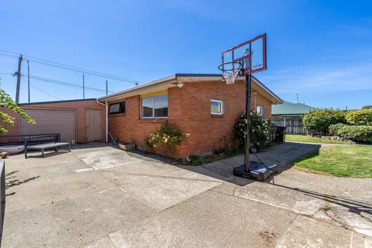 Photo of property in 11 Bainfield Road, Waikiwi, Invercargill, 9810