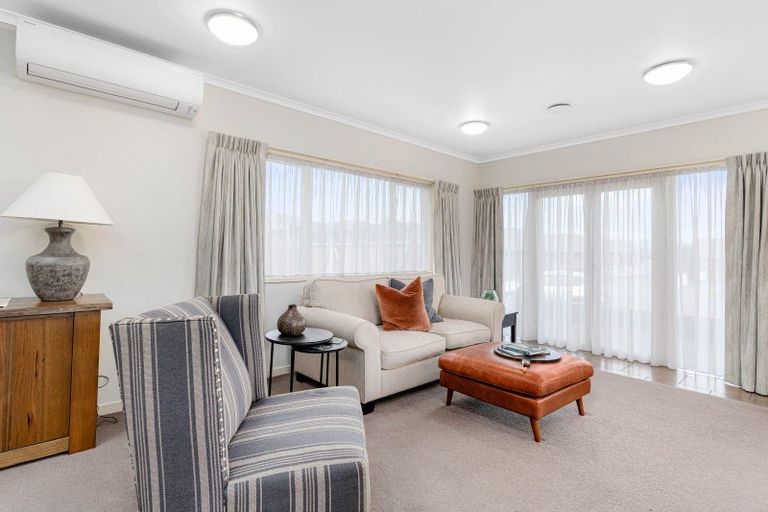 Photo of property in 35 Masefield Terrace, Kelvin Grove, Palmerston North, 4414