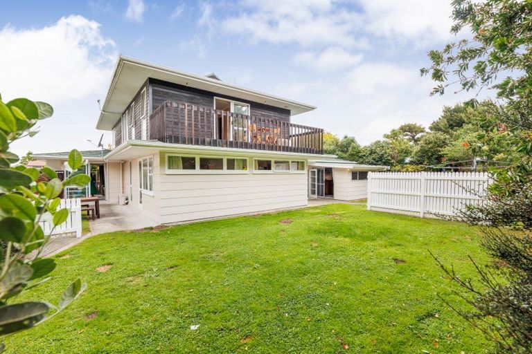 Photo of property in 4 Anaru Place, Awapuni, Palmerston North, 4412