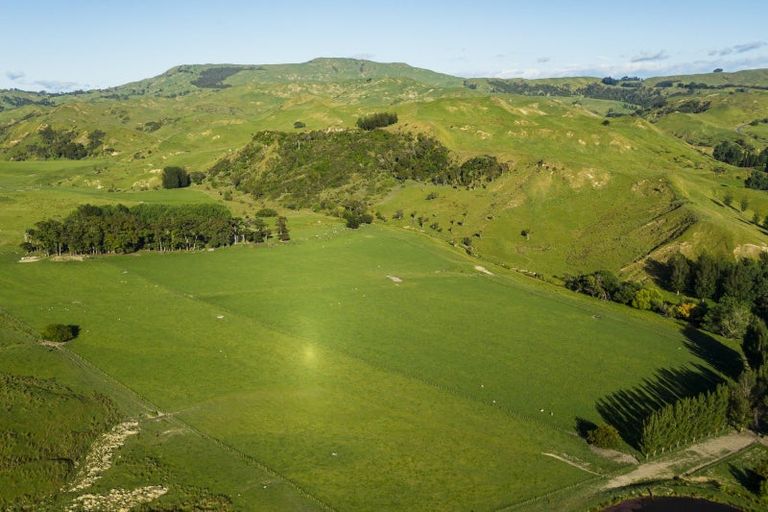 Photo of property in 6/3360 Pourerere Road, Pourerere, Waipawa, 4271