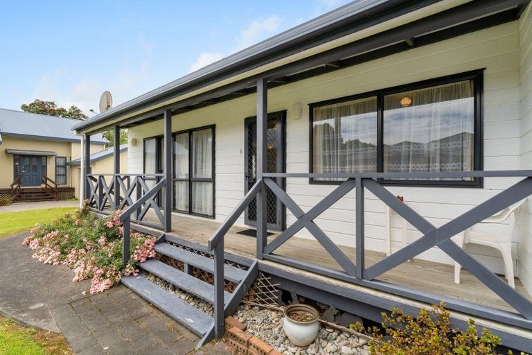 Photo of property in 18 Millhaven Place, Otaki, 5512