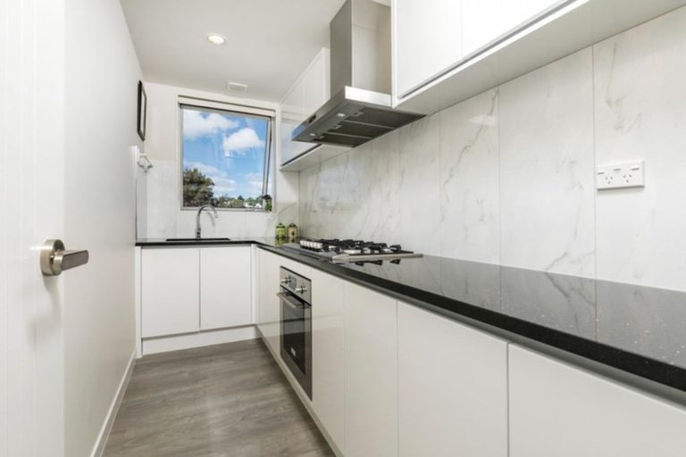 Photo of property in 48 Remuremu Street, Long Bay, Auckland, 0630