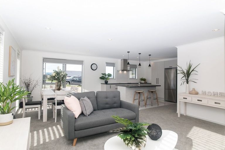 Photo of property in 1 Te Akau Place, One Tree Point, 0118