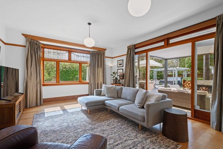 Photo of property in 152 Clyde Road, Burnside, Christchurch, 8053