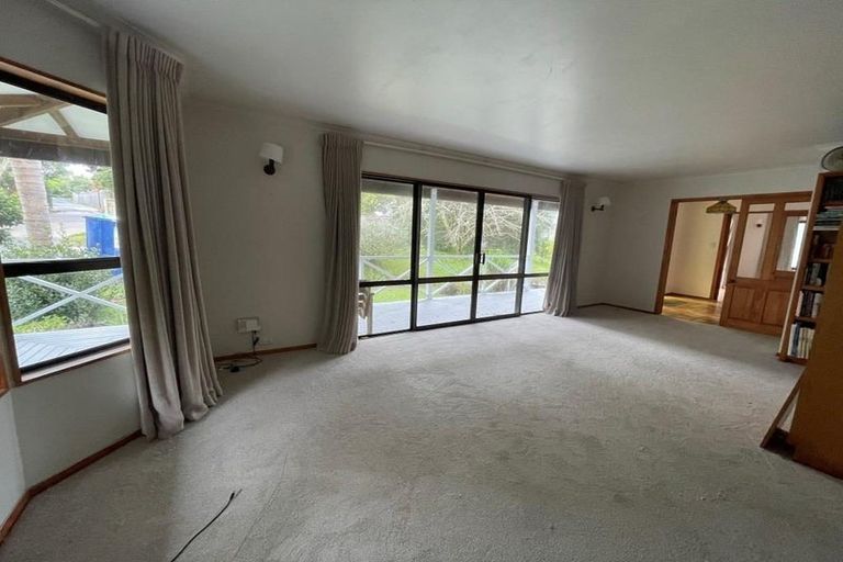 Photo of property in 14 Channel View Road, Campbells Bay, Auckland, 0630