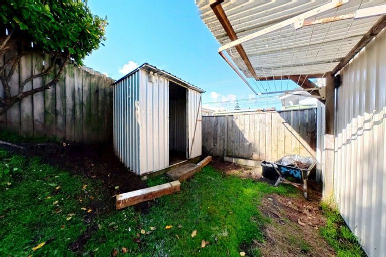 Photo of property in 214 Puriri Street, Castlecliff, Whanganui, 4501