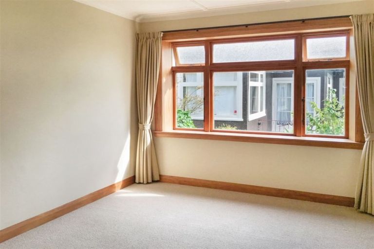 Photo of property in 19 Tarata Street, Saint Johns Hill, Whanganui, 4501